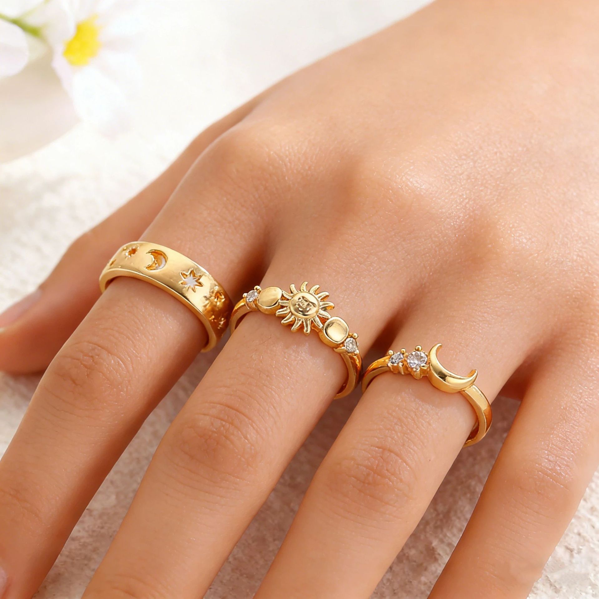 Gold Plated Star & Moon Band - All-Match Minimalist Fashion Ring
