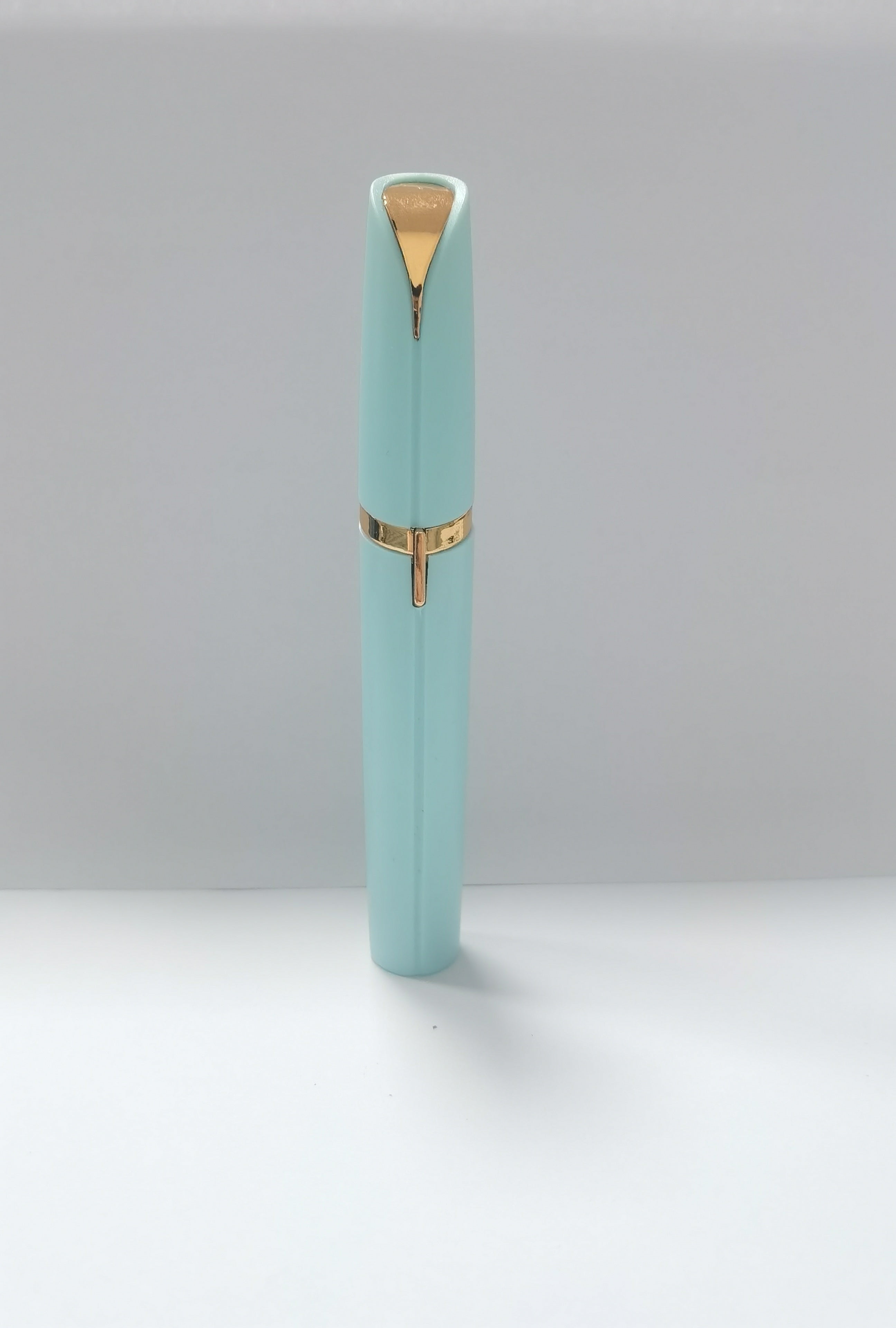 Precision Electric Eyebrow Trimmer – Painless Hair Remover Pen