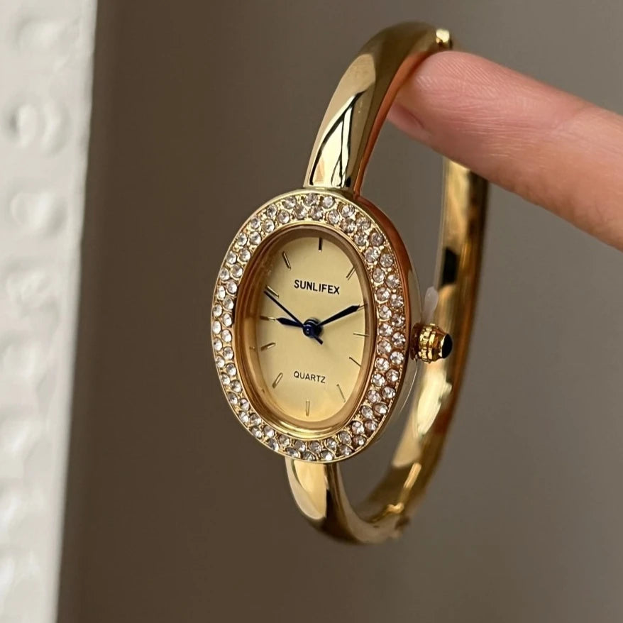 Luxury Diamond Oval Watch - Elegant Women's Bracelet