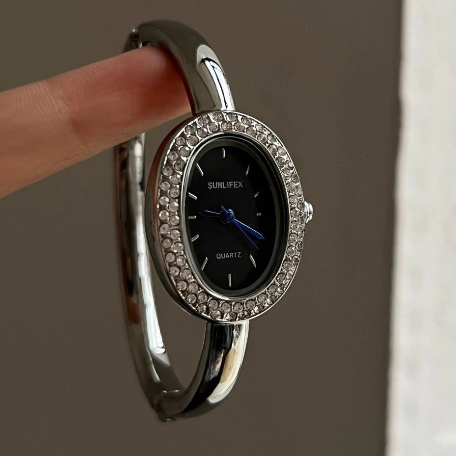 Luxury Diamond Oval Watch - Elegant Women's Bracelet