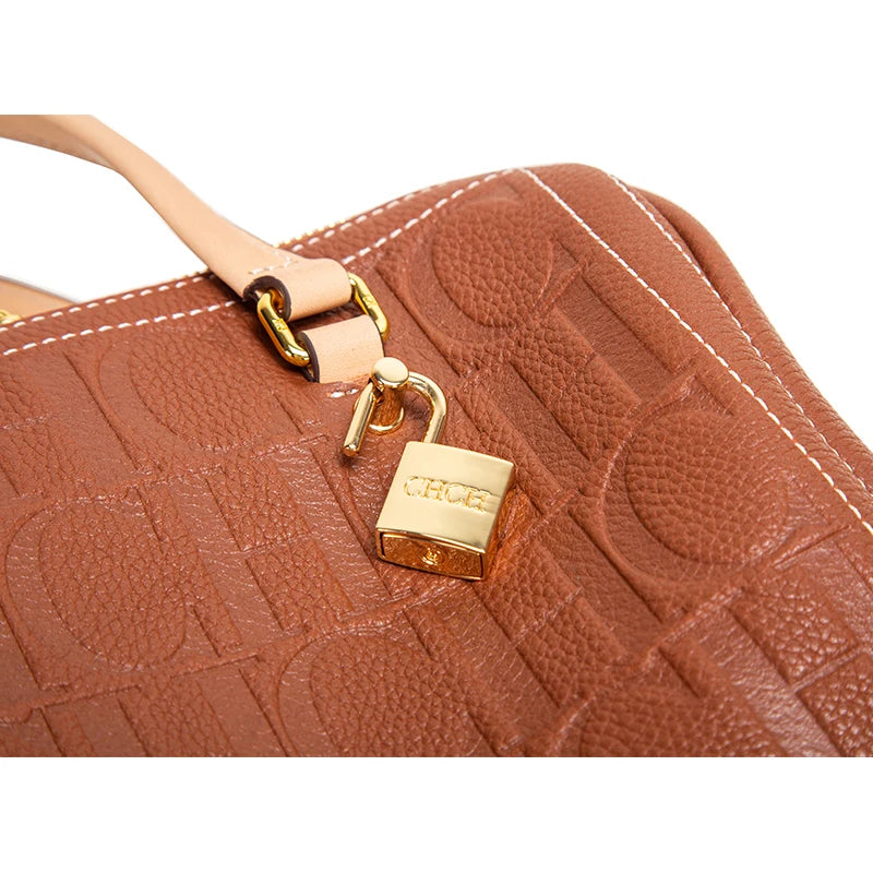 New Large Capacity Women's Handbag Unique and Exquisite Letter Printing Lock Buckle Accessories Solid Color Simplicity