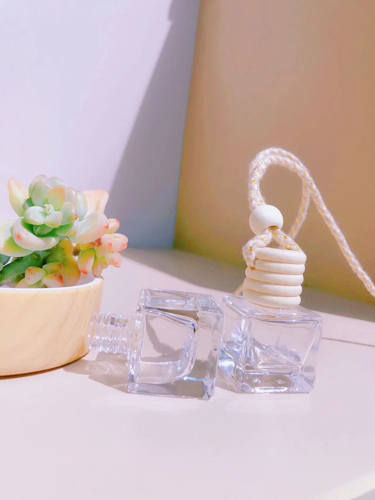 Long-Lasting Car Air Freshener - Essential Oil Hanging Diffuser