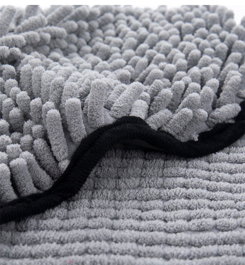 Super Absorbent Microfiber Dog Towel - Quick-Dry Pet Bathrobe
